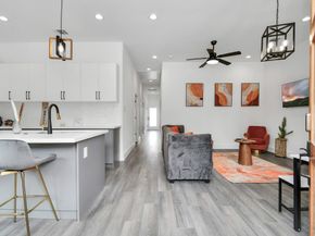 4909 Higgins Street A/B, Houston TX 77033