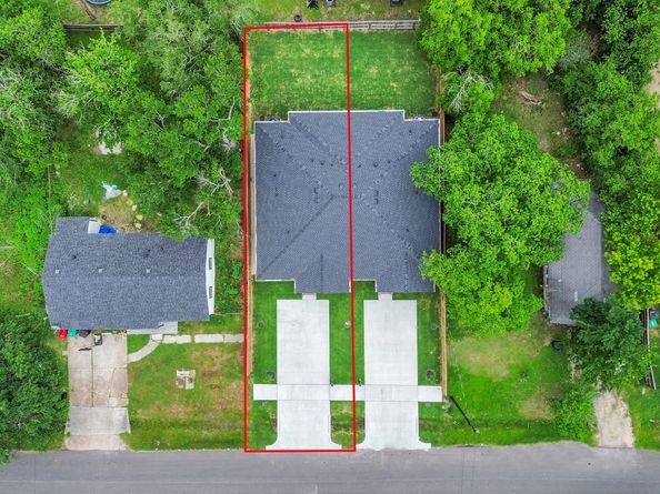 4909 Higgins Street A/B, Houston TX 77033
