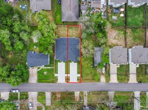 4909 Higgins Street A/B, Houston TX 77033