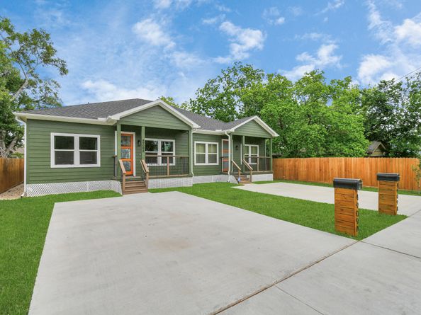 4909 Higgins Street A/B, Houston TX 77033