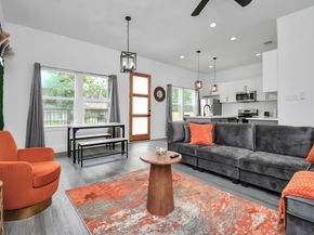 4909 Higgins Street A/B, Houston TX 77033