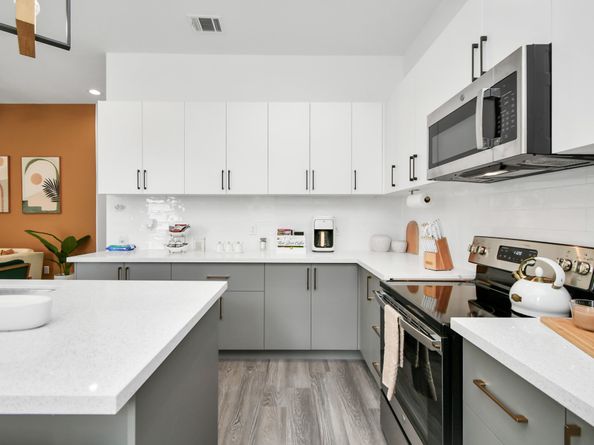 4909 Higgins Street A/B, Houston TX 77033