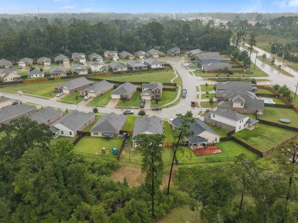 5642 Mesquite Oaks Trail, Spring TX 77389