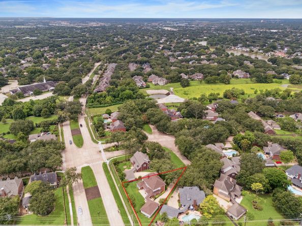 4106 Alice Drive, Sugar Land TX 77478