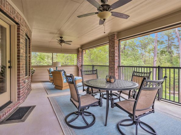 1904 Cliff Manor Drive, Conroe TX 77304