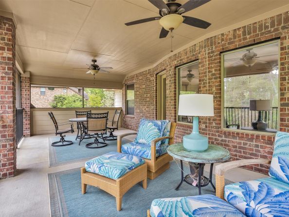 1904 Cliff Manor Drive, Conroe TX 77304