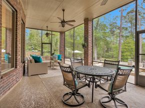 1904 Cliff Manor Drive, Conroe TX 77304
