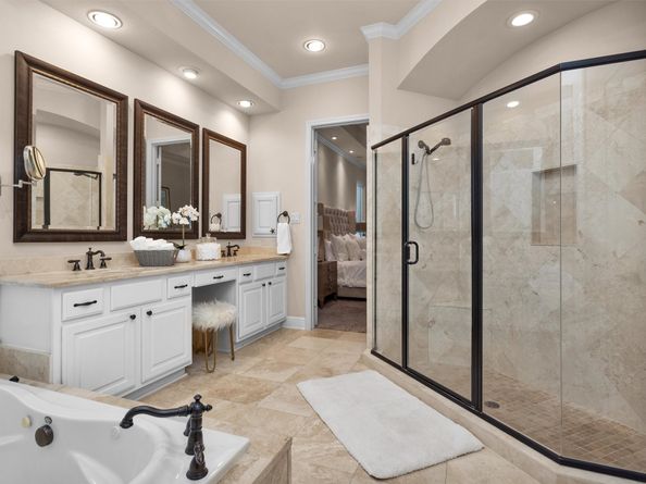 1904 Cliff Manor Drive, Conroe TX 77304