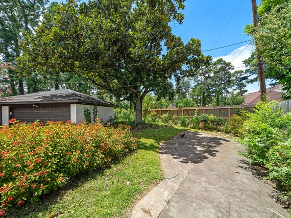 4903 Candleglow Drive, Houston TX 77018