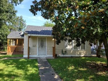 6523 Moss Rose Street