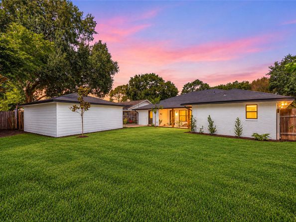 6203 Rutherglenn Drive, Houston TX 77096