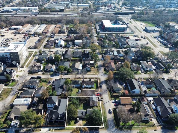 1502 Tabor Street, Houston TX 77009