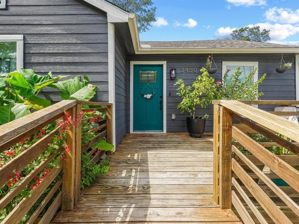 3450 Noah Street, Houston TX 77021