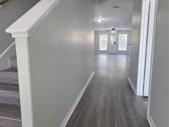 4121 Mallow Street A/B, Houston TX 77051