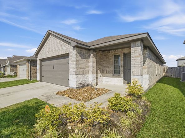 2423 Dancing Pine Drive, Spring TX 77373