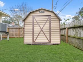 5821 Ariel Street, Houston TX 77074