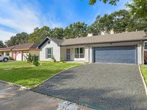 1825 Locksford Street, Houston TX 77008