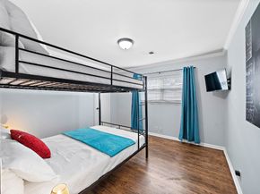 1825 Locksford Street, Houston TX 77008