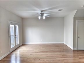 3730 Main Poplar Dr, Houston TX 77025