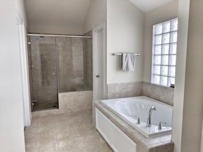 3730 Main Poplar Dr, Houston TX 77025