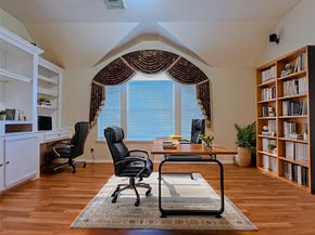 15811 Sandisfield Lane, Houston TX 77084