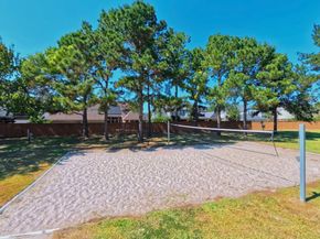 15811 Sandisfield Lane, Houston TX 77084