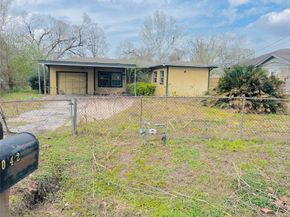 1042 Marcolin Street, Houston TX 77088