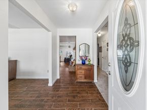 403 Blue Willow Drive, Houston TX 77042