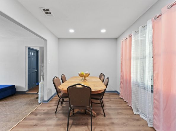 7610 Touchstone Street, Houston TX 77028