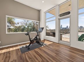 102 Quitman Street 201, Houston TX 77009