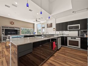 102 Quitman Street 201, Houston TX 77009