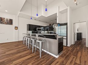 102 Quitman Street 201, Houston TX 77009