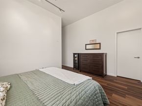 102 Quitman Street 201, Houston TX 77009