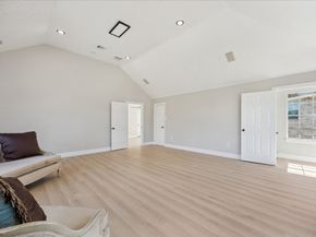 4042 Glen Cove Drive, Houston TX 77021