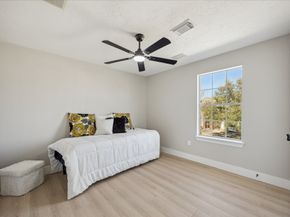 4042 Glen Cove Drive, Houston TX 77021