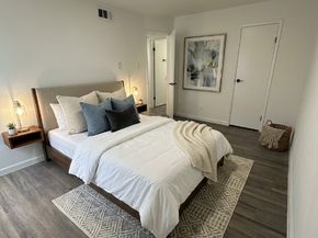 10501 South Drive 293, Houston TX 77099