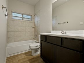 6511 Wenlock Drive, Houston TX 77048