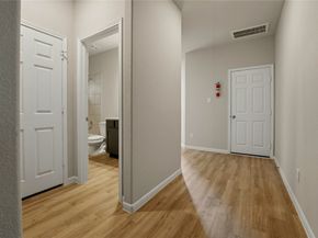 6511 Wenlock Drive, Houston TX 77048