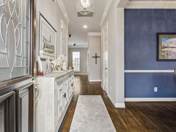 2630 Shady Acres Landing, Houston TX 77008