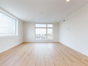 114 Delmar Street Street 407, Houston TX 77011