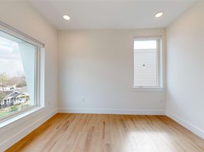 114 Delmar Street Street 407, Houston TX 77011