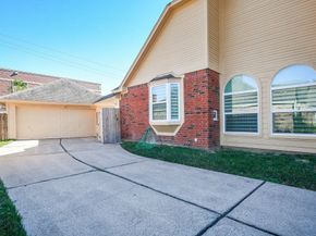 3243 Ashlock Drive, Houston TX 77082