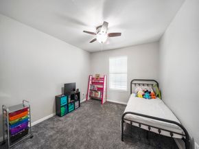 910 Rosewick Street, Houston TX 77015