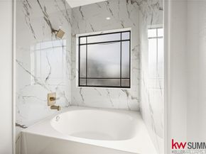 2410 Calumet Street B, Houston TX 77004