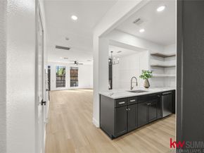 2410 Calumet Street B, Houston TX 77004