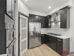 2410 Calumet Street B, Houston TX 77004