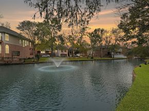 12859 Kingsbridge Lane, Houston TX 77077