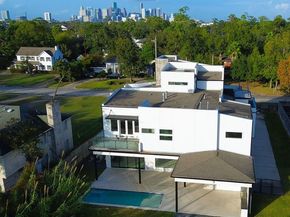 3308 N Macgregor Way, Houston TX 77004