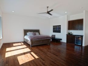 3308 N Macgregor Way, Houston TX 77004