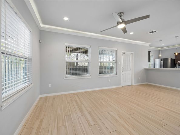 3616 Market Street, Houston TX 77020